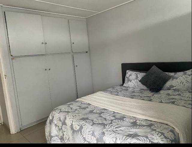 1 BEDROOM PROPERTY TO RENT IN OVERPORT